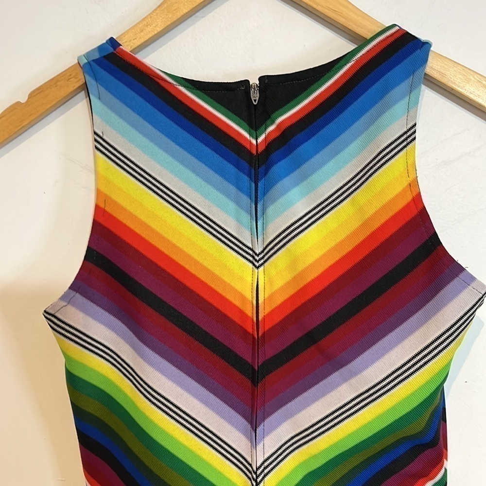 Vintage colourful, chevron style sleeveless dress, size small - Picture 7 of 11